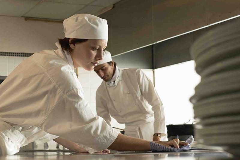 Hygiène : Les contrôles d'hygiène des restaurants bientôt externalisés ?