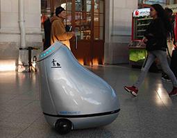 SNCF : le 1er « robot poubelle » testé gare de Lyon